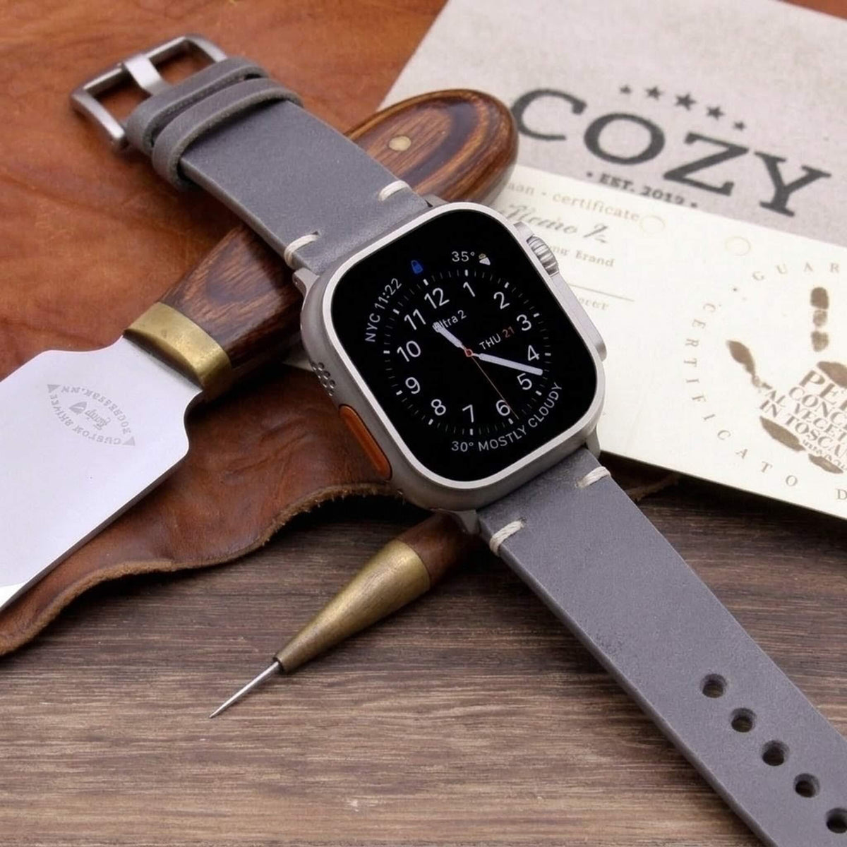 Handcrafted Leather Apple Watch strap, Minimalist style, in Koala Antracite vegetable-tanned leather worn on Apple Watch — Cozy Handmade