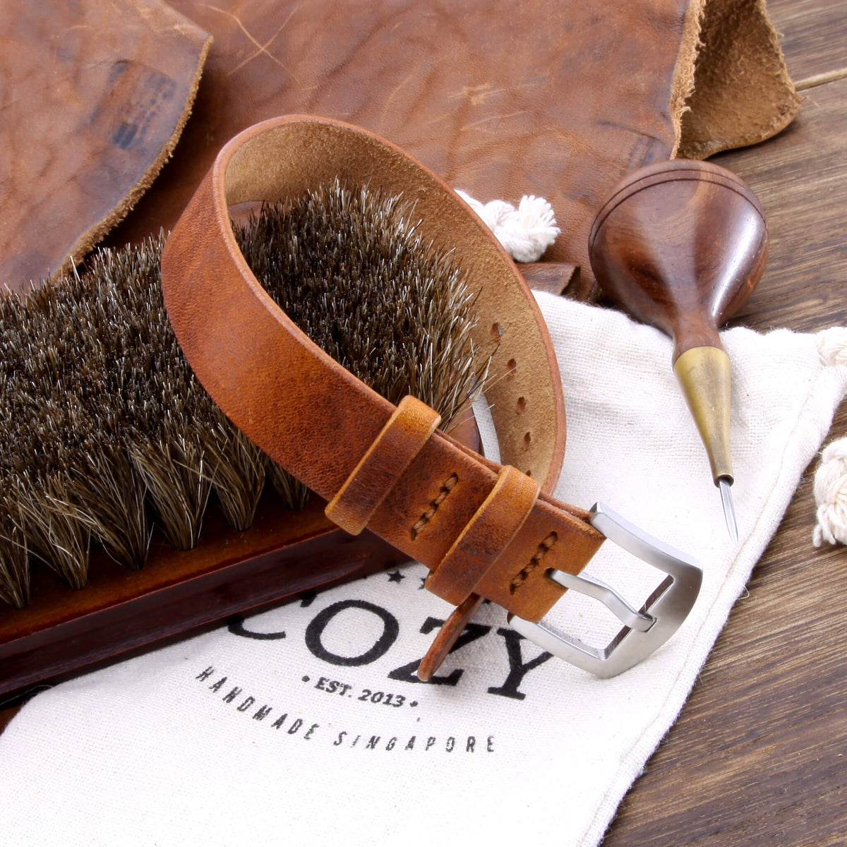 Single Pass Leather Watch Strap, 2-Keeper Style Vintage 403 | Full Grain Italian Vegetable-Tanned Leather | Cozy Handmade