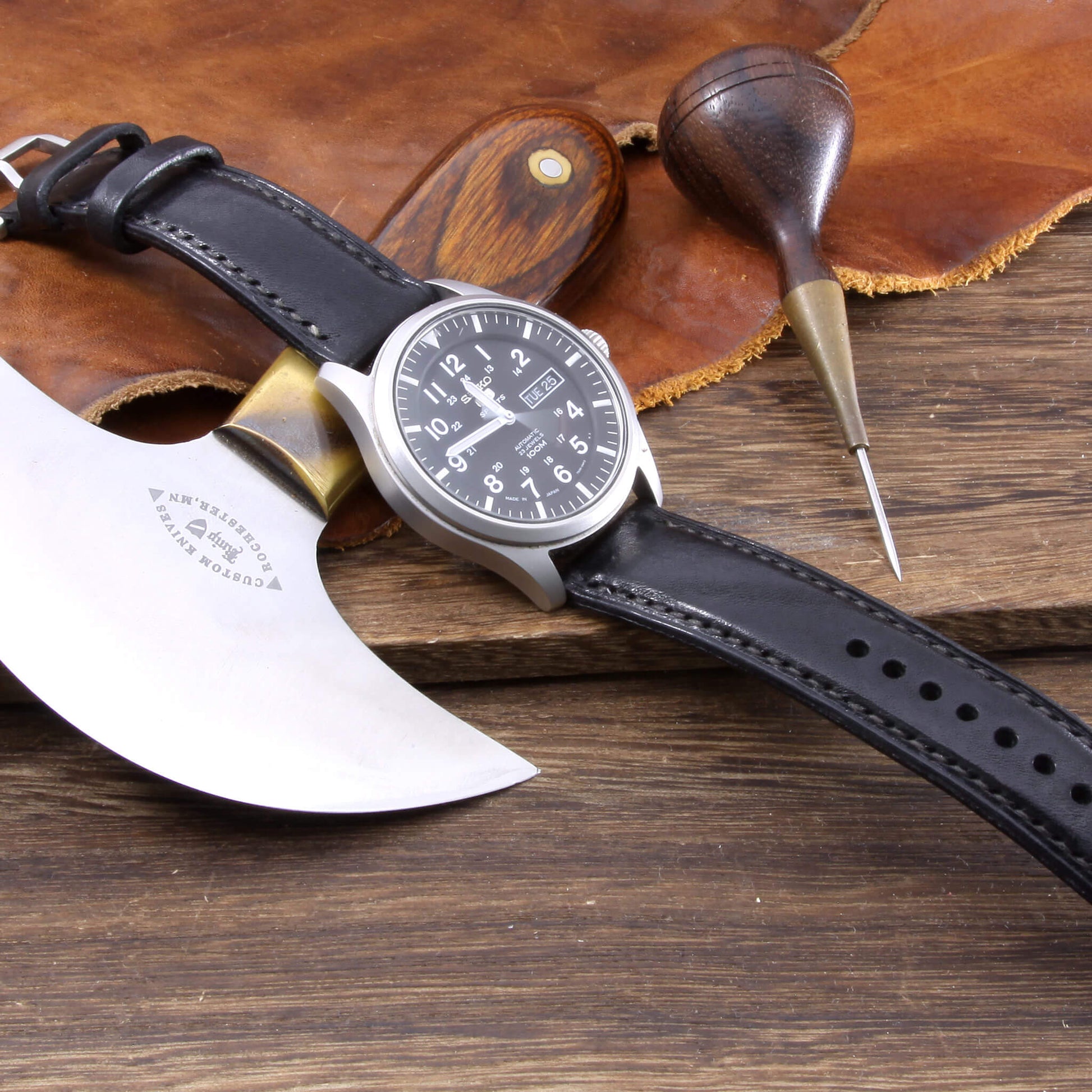 Leather Watch Strap, Vintage Nero | Full Stitch | Padded | Full Grain Italian Veg Tanned | Cozy Handmade