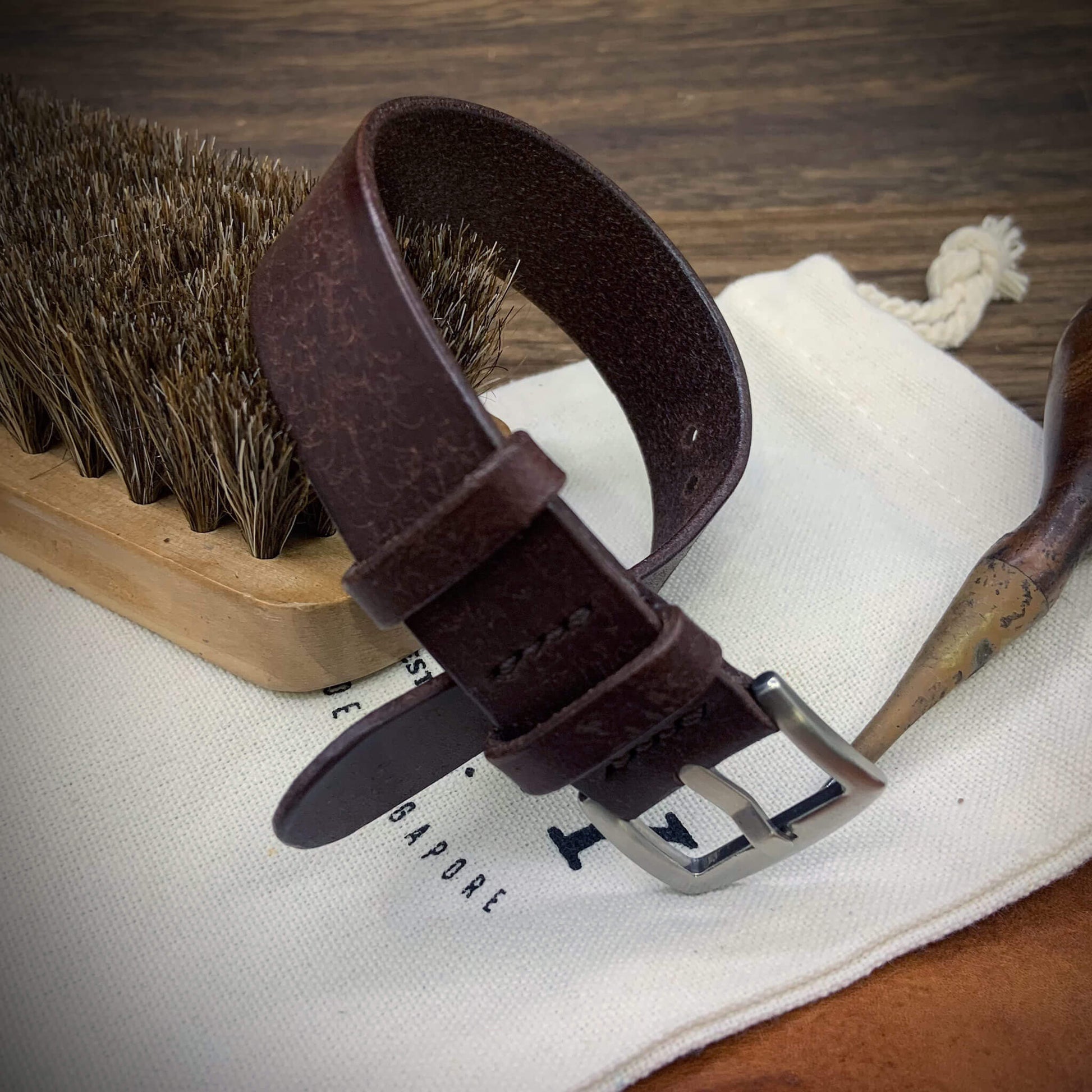 Single Pass Watch Strap, 2-Keeper Style Pueblo-Tobacco | Full Grain Italian Vegetable-Tanned Leather | Cozy Handmade