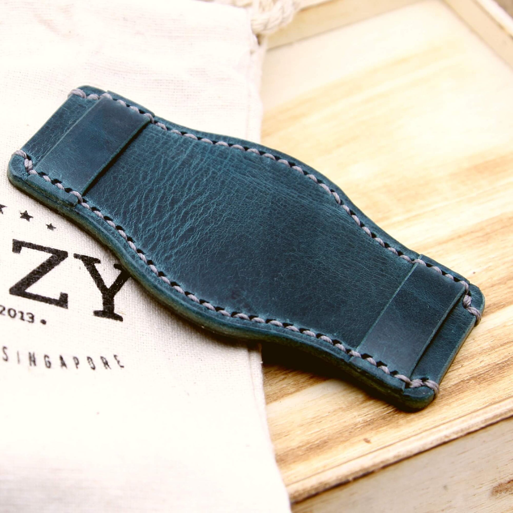 Leather Bund Pad, Style II Military 106 | Full Grain Italian Veg Tanned Leather | Cozy Handmade