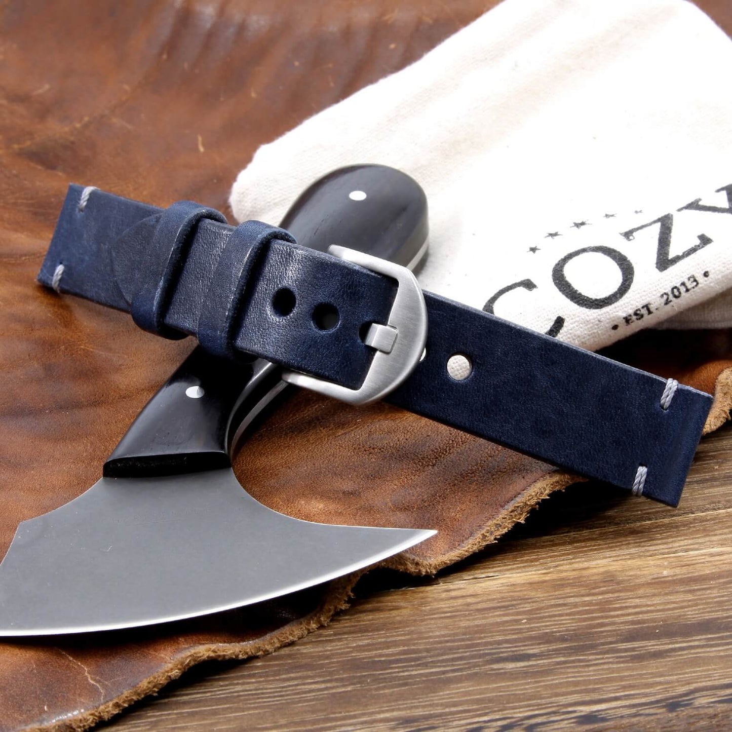 Minimalist Leather Apple Watch strap in Vintage 407 (Navy) vegetable-tanned leather — Cozy Handmade